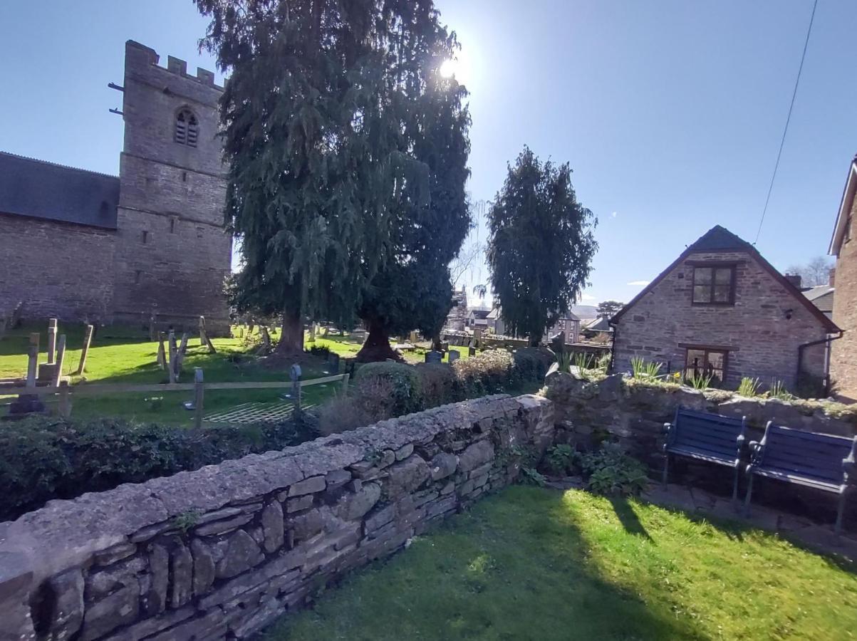 Penybont Barn Villa Llangorse Eksteriør billede
